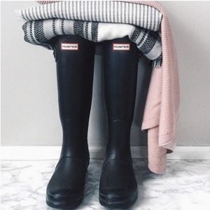 Authentic Hunter Boots // Black // Size 9